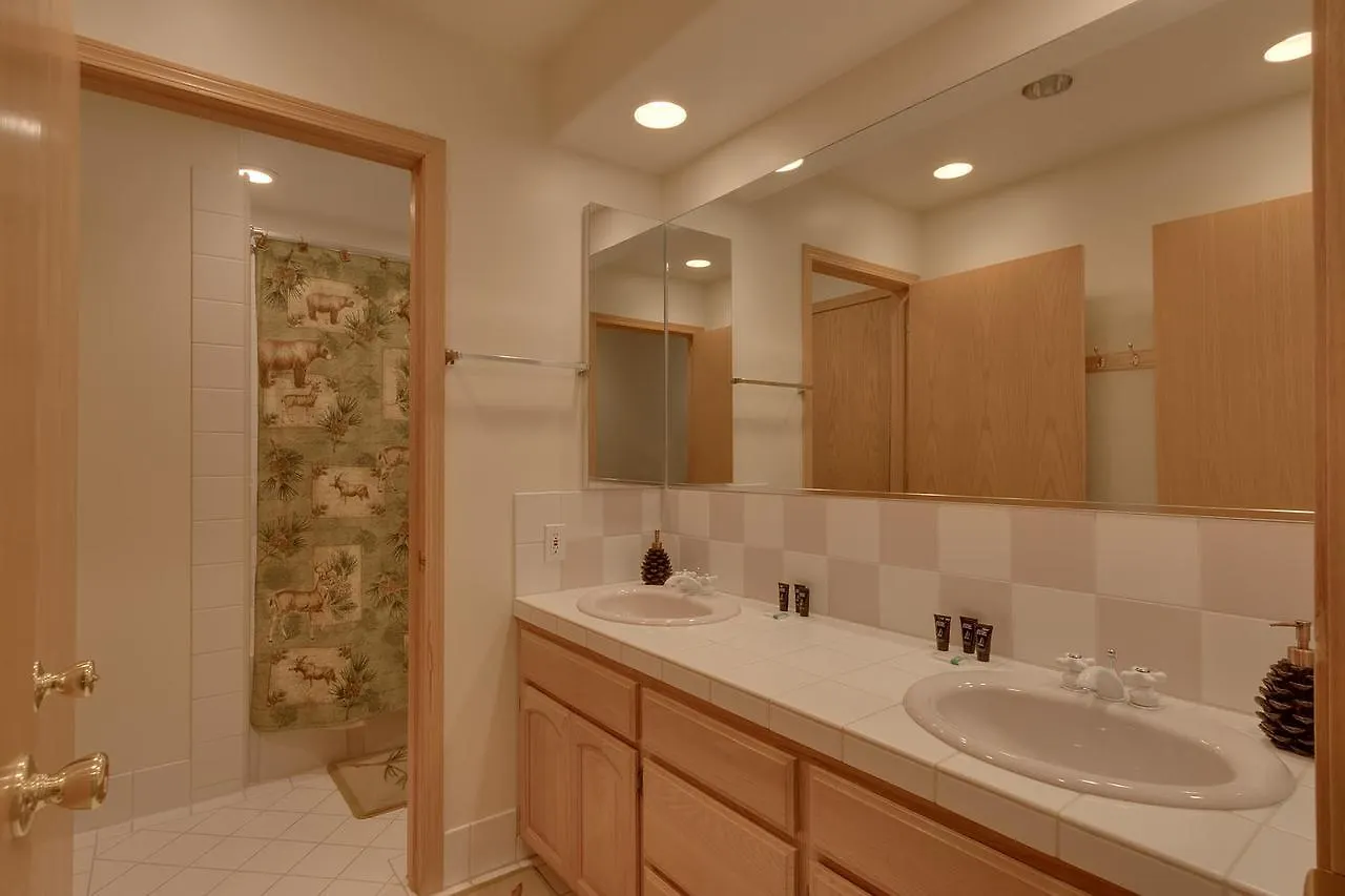 Black Bear Villa - Four Bedroom Home South Lake Tahoe United States