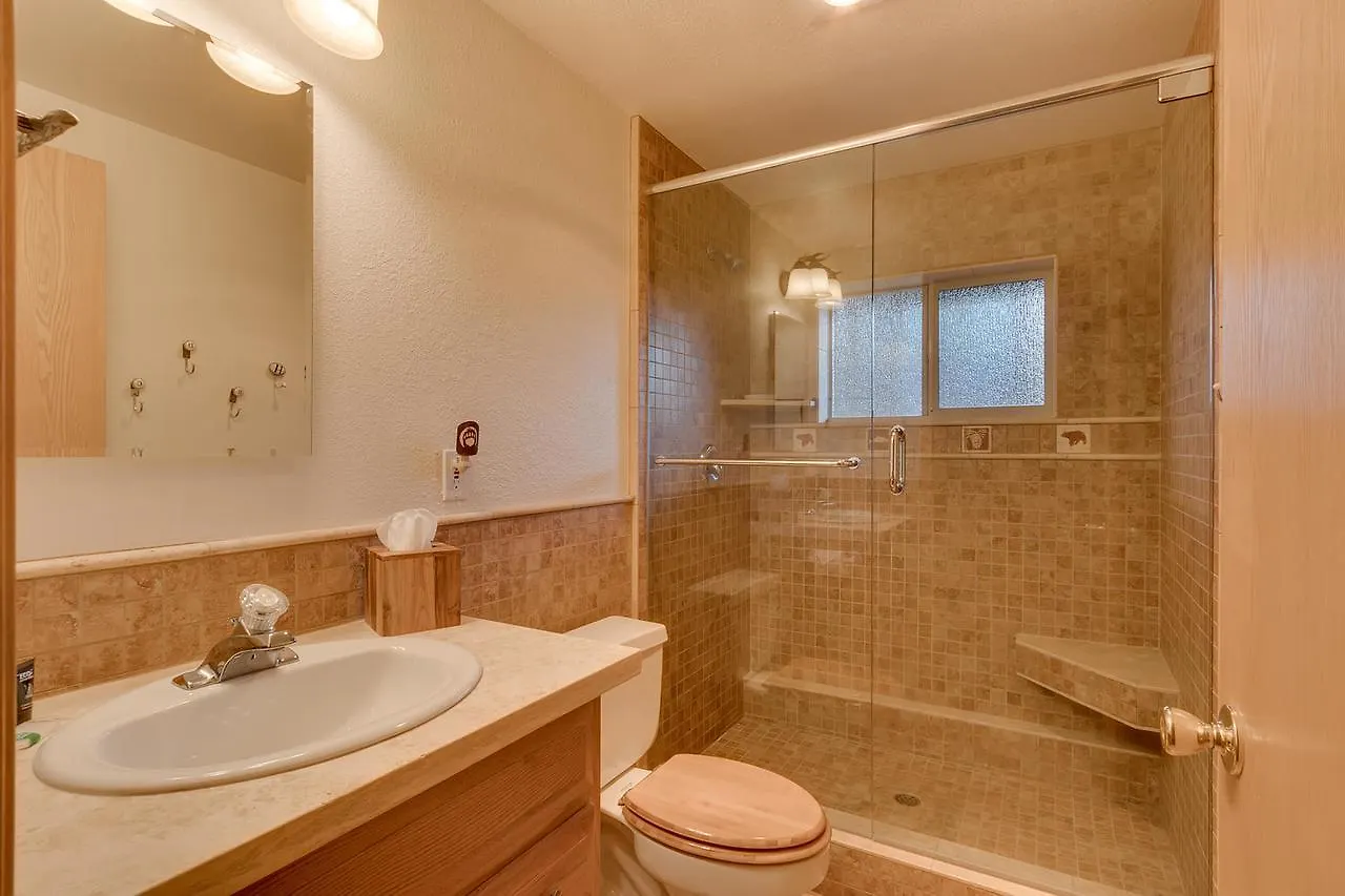 Black Bear Villa - Four Bedroom Home South Lake Tahoe Holiday home